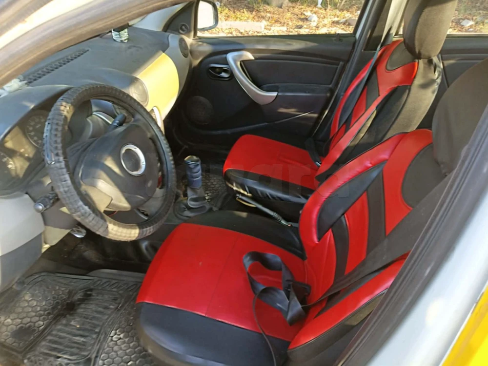 Dacia Logan 2011 Moteur 1.9 Kangoo - Fiable & Économique Dacia Logan - Tunis